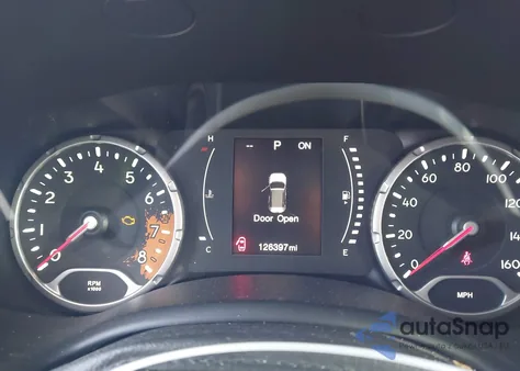 2016 Jeep Renegade Latitude из США, поврежденный, VIN ZACCJABT9GPE35403